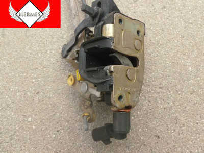 1998 Ford Expedition XLT - Door Latch, Rear Right